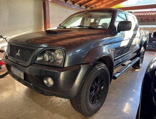 MITSUBISHI L200 2.5 GL 4X4 CD 8V TURBO DIESEL 4P MANUAL MITSUBISHI L200 2.5 GL 4X4 CD 8V TURBO DIESEL 4P MANUAL